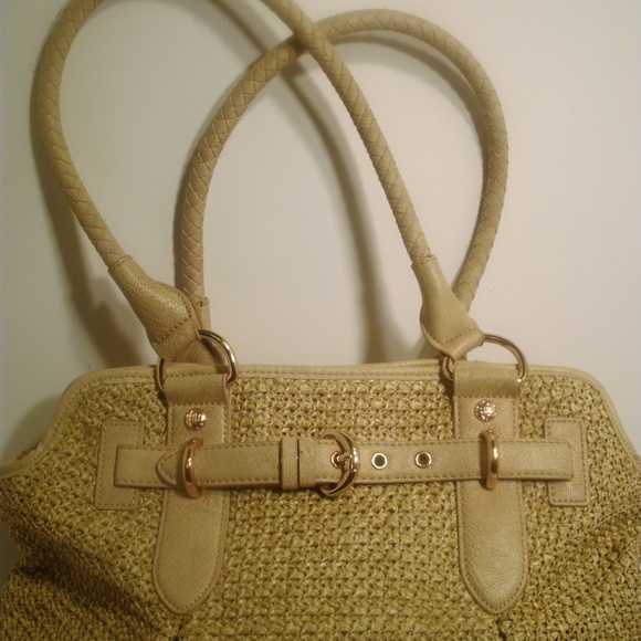 Dana Buchman Beige Straw and Faux Leather Handbag - Picture 2 of 8
